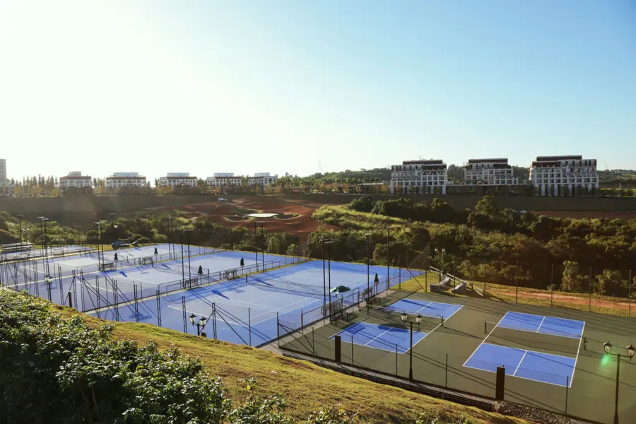 Quadras de Tenis no Village Boa Vista